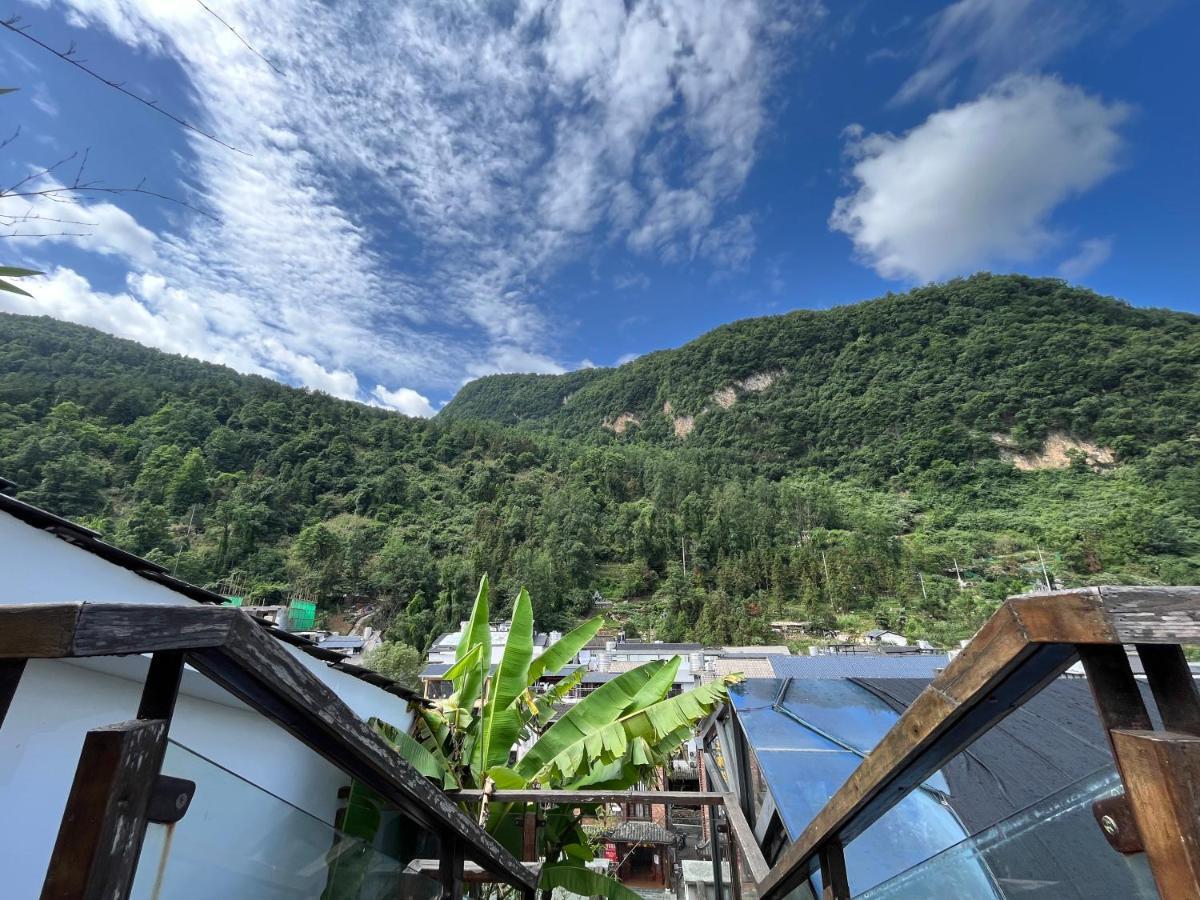 Yoba Boutique Hotel Zhangjiajie Exterior foto